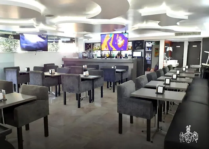 Del Valle Hotel del amor