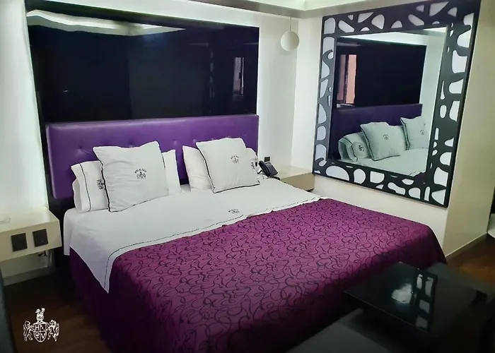 Del Valle Hotel del amor *